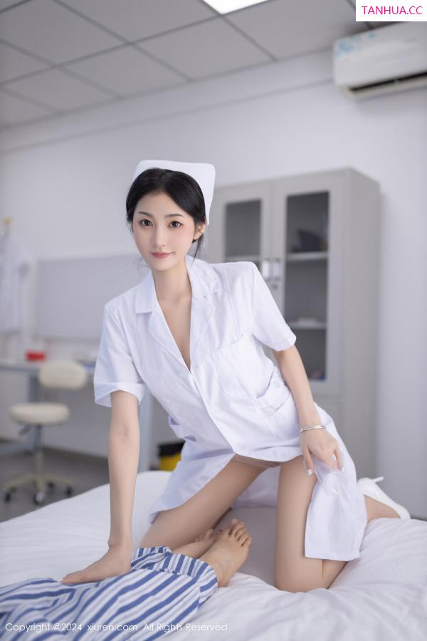   [XiuRen]高清写真图 2024.07.22 No.8897 鱼尾fish 丝袜美腿第8张图片